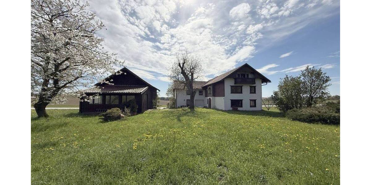 Einfamilienhaus Simbach am Inn / Kirchberg Simbach - 8 Zimmer, 215 m&sup2;, 320.000&euro; | Angebot:26817265