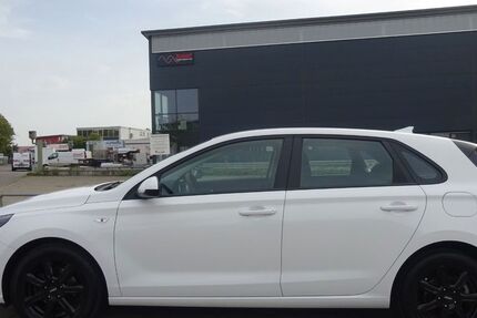 Hyundai i30 66.386 km 14.450 &euro; Steißlingen 78256