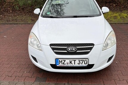 Kia Ceed 131.850 km 3.500 &euro; Mainz 55116