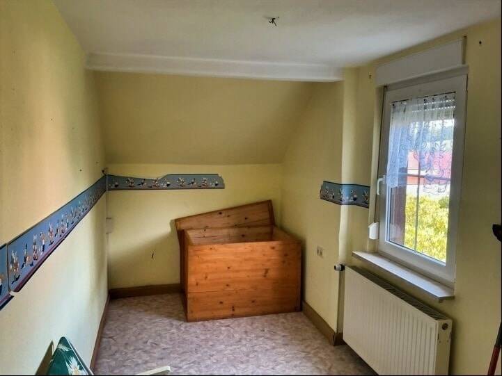 Einfamilienhaus Schönbrunn - 5 Zimmer, 140 m&sup2;, 180.000&euro; | Angebot:26501704