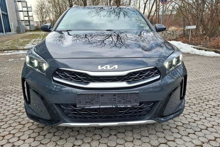 Kia XCeed 62.200 km 18.200 &euro; München 81829