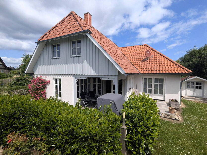 LANDHAUSIDYLLE AN DER OSTSEE - Provisionsfrei