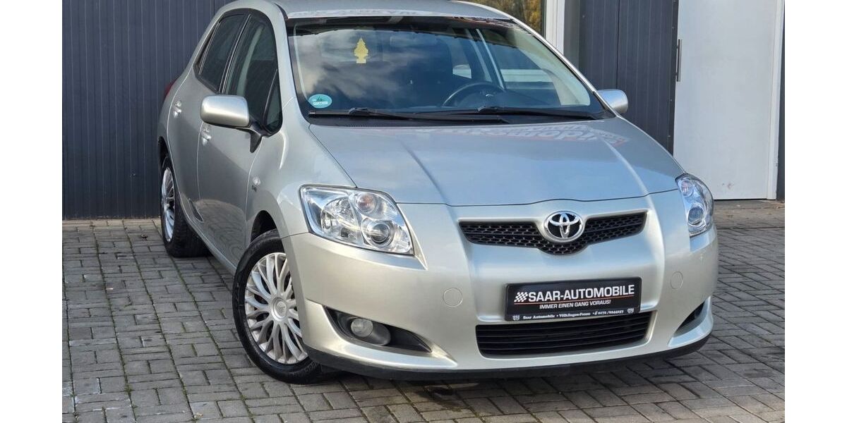 Toyota Auris 109.000 km 4.999 &euro; Völklingen-Fenne 66333