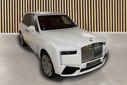 Rolls Royce Cullinan 3.946 km 487.990 &euro; Forsting 83539
