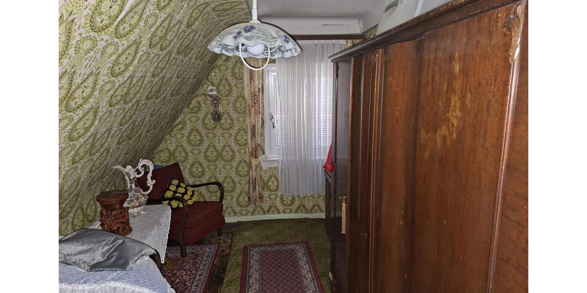 Einfamilienhaus Saarwellingen - 4 Zimmer, 93 m&sup2;, 110.000&euro; | Angebot:26739303