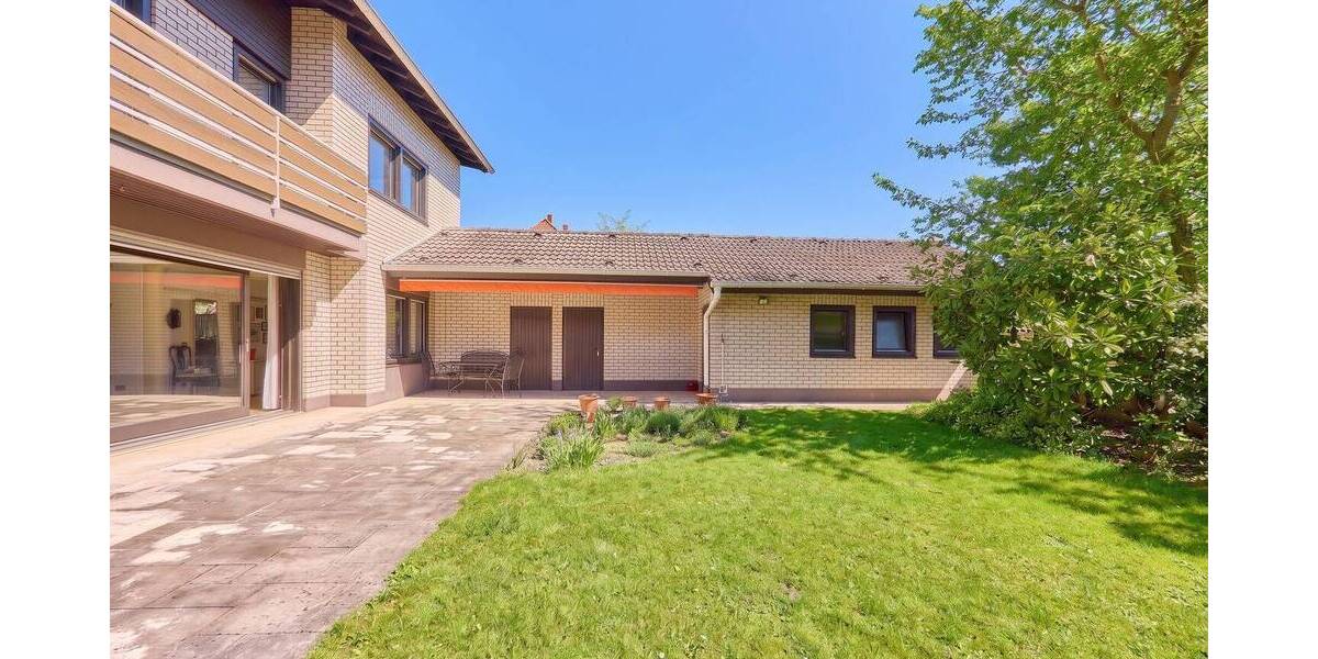 Einfamilienhaus Kaiserslautern Innenstadt - 6 Zimmer, 237 m&sup2;, 695.000&euro; | Angebot:26435800