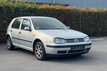VW Golf 295.000 km 2.999 &euro; Wuppertal 42389