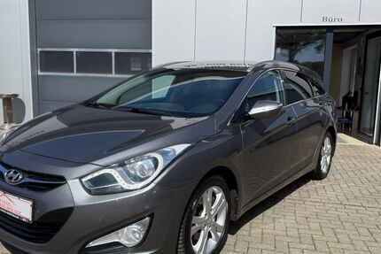 Hyundai i40 228.680 km 4.900 &euro; Bedburg-Hau 47551