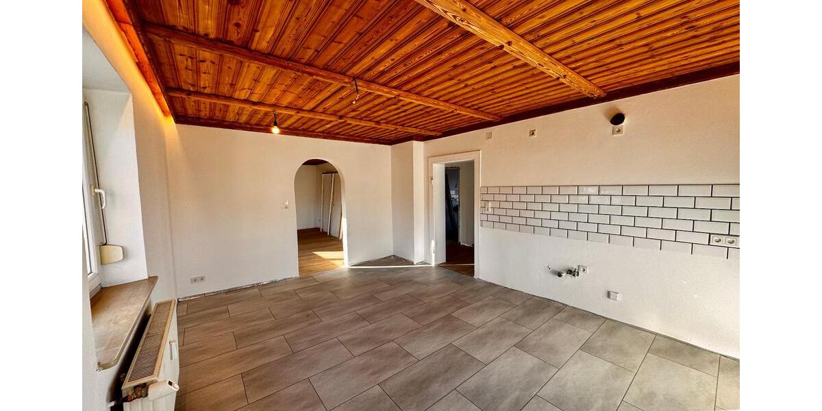 77qm Wohnung - Erstbezug nach Sanierung: 5Min. zu Rohde & Schwarz 3 zimmer