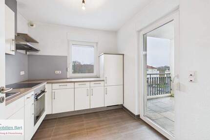 ALTERSGERECHTE WOHNUNG SEPARATES WC GROßER TIEFGARAGENSTELLPLATZ ! 3 zimmer