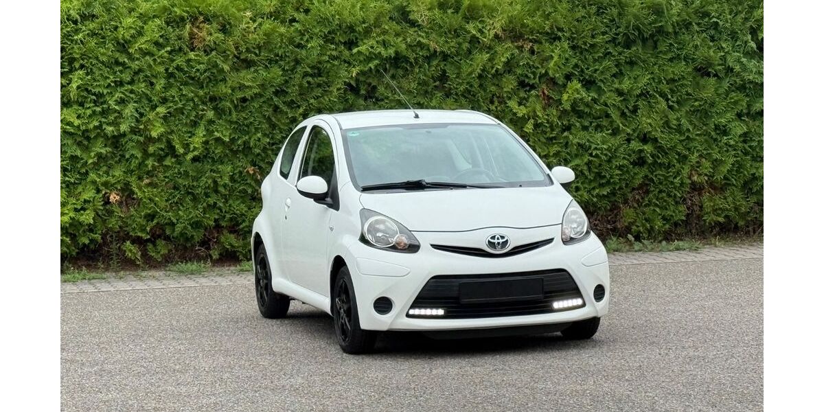 Toyota Aygo (X) 199.000 km 2.799 € Kandel 76870