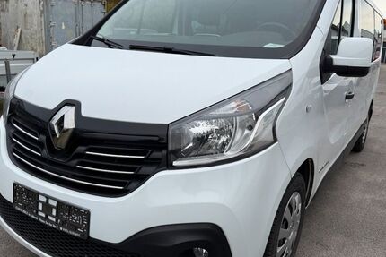 Renault Trafic 208.000 km 11.900 &euro; Lübeck 23566