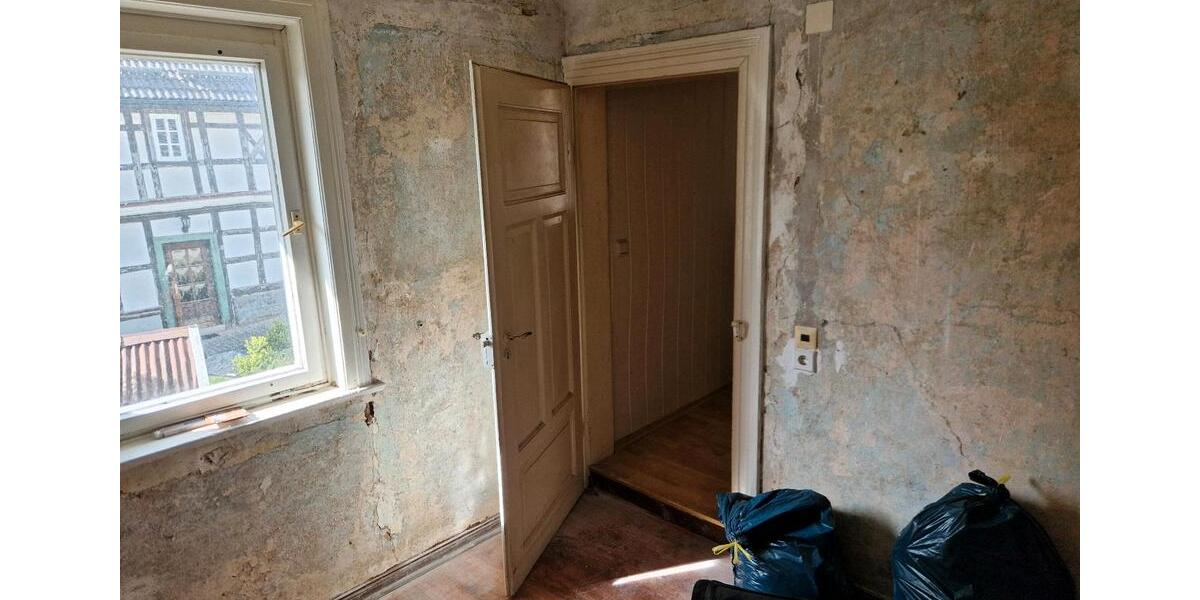 Einfamilienhaus Bleicherode - 5 Zimmer, 110 m&sup2;, 70.000&euro; | Angebot:26341949