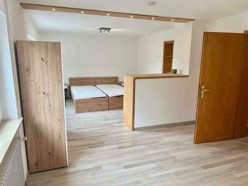 Haus zum Mieten in Sinsheim 400 € 162 m²