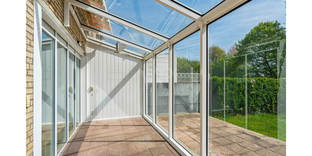 Reihenendhaus mit großem Grundstück, Pool und wohnmobilgeeigneter Doppelgarage - Reihenendhaus Rheine Rheine | Angebot:27165398