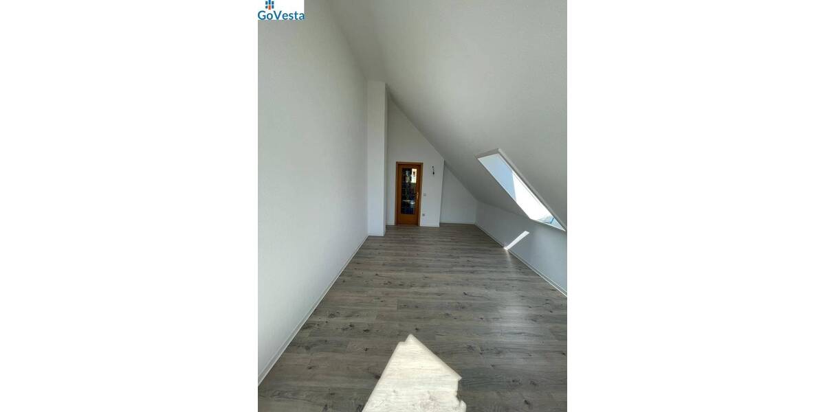 Etagenwohnung Chemnitz Kapellenberg - 3 Zimmer, 80 m&sup2;, 499&euro; | Angebot:26867094