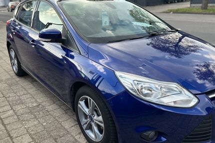 Ford Focus 108.000 km 6.990 &euro; Celle 29221