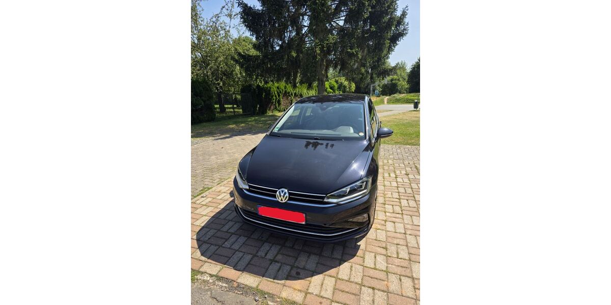 VW Golf Sportsvan 54.000 km 17.500 &euro; Wehretal 37287