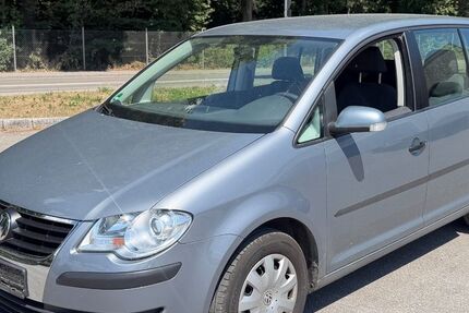 VW Touran 124.000 km 1.690 &euro; Krauchenwies 72505