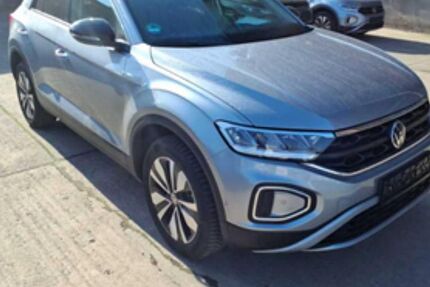 VW T-Roc 8.414 km 27.950 &euro; Dessau-Roßlau 06842