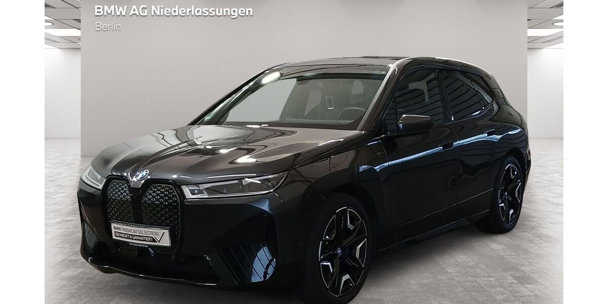 BMW iX 38.622 km 43.900 &euro; Berlin 14057