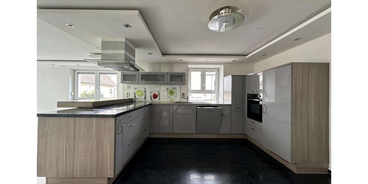 Erdgeschoßwohnung Friedberg - 3 Zimmer, 126 m&sup2;, 1.850&euro; | Angebot:26648210