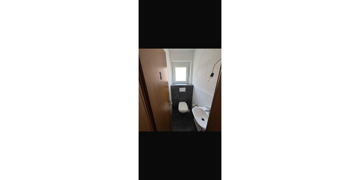 Etagenwohnung Wildberg - 3 Zimmer, 100 m&sup2;, 900&euro; | Angebot:24767560