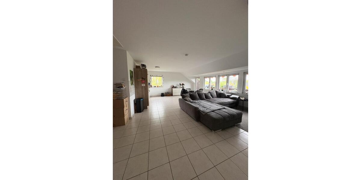 Etagenwohnung Bergheim Auenheim - 3.5 Zimmer, 115 m&sup2;, 1.350&euro; | Angebot:26652887