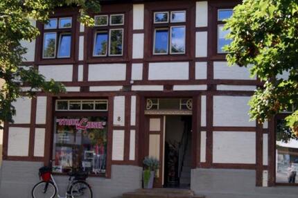 006-020 Büro- oder Ladenfläche mit Schaufenster am Lindenplatz zu vermieten EG