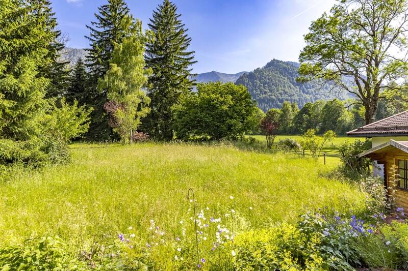 Jetzt mit FamiliemitKind-Bonus - kleiner Bungalow auf sonnigem Grundstück -