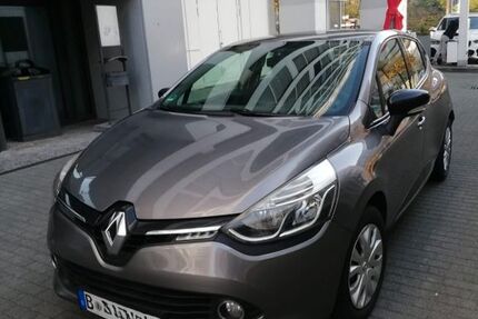 Renault Clio 97.000 km 5.990 &euro; berlin 13629