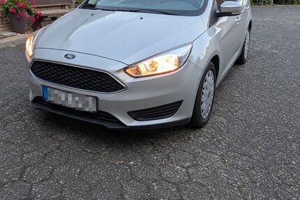 Ford Focus 113.000 km 5.300 &euro; Paderborn 33106