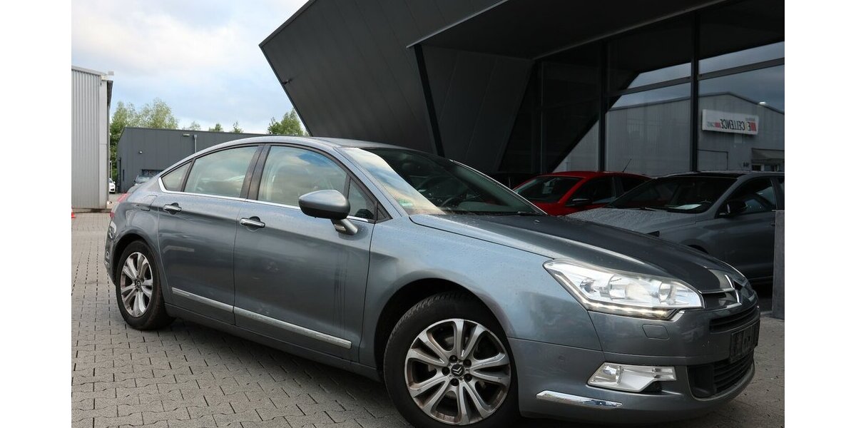 Citroen C5 2.0 HDI EXCLUSIVE / LEDER / NAVI+ 180.000 km 4.402 &euro; Hamm 59077