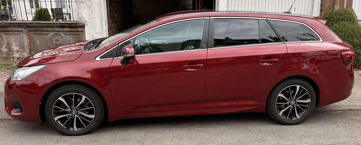 Toyota Avensis 138.500 km 16.500 € Zweibrücken 66482