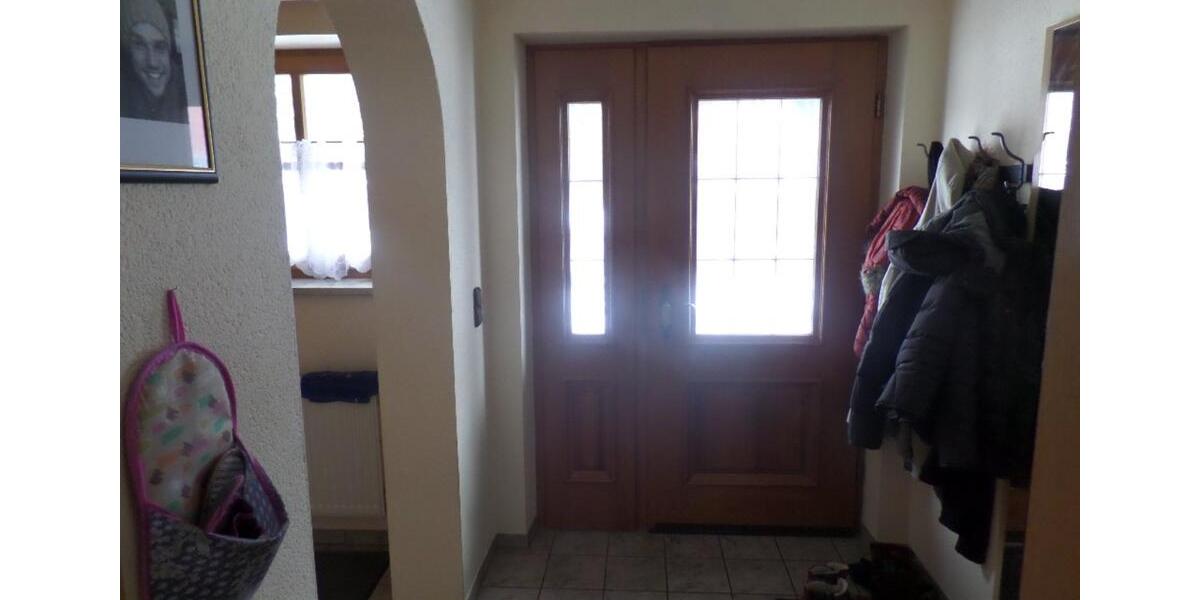 Einfamilienhaus Kastl - 8 Zimmer, 190 m&sup2;, 1.650&euro; | Angebot:25907289