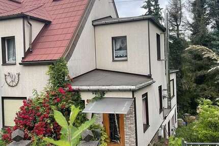 Haus zum Kaufen in Aue-Bad Schlema 79.000 € 99 m²
