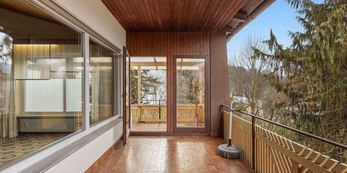 Einfamilienhaus Undorf Undorf - 7 Zimmer, 208 m&sup2;, 599.000&euro; | Angebot:25779834