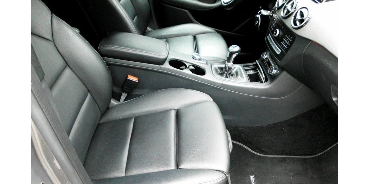 Mercedes-Benz B 180 CDI Klima Leder AHK 163.900 km 9.990 &euro; Bramsche 49565