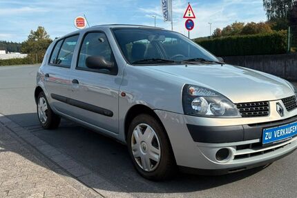 Renault Clio 68.983 km 2.499 &euro; Olpe 57462