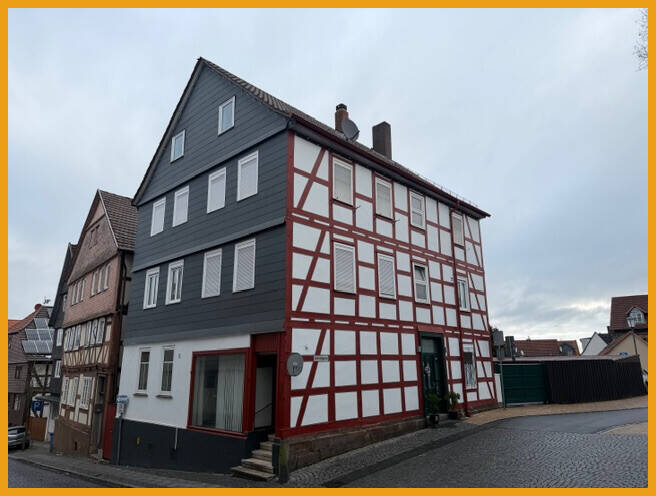 Mehrfamilienhaus, Wohnhaus Schwalmstadt Treysa - 7 Zimmer, 196 m&sup2;, 325.000&euro; | Angebot:26724153