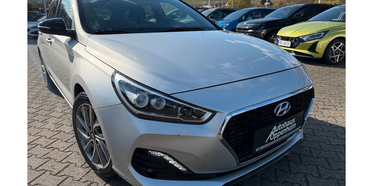 Hyundai i30 58.300 km 15.990 &euro; Oppenheim 55276