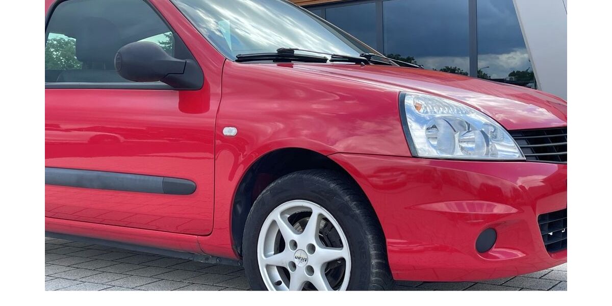 Renault Clio 120.000 km 2.199 &euro; Dessau-Roßlau 06847