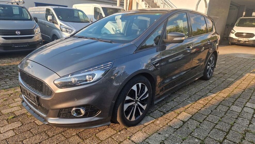 S-Max