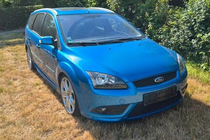 Ford Focus 202.000 km 2.200 &euro; Waiblingen 71332