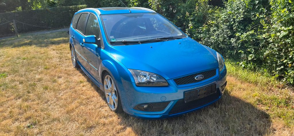 Ford Focus 202.000 km 2.200 &euro; Waiblingen 71332