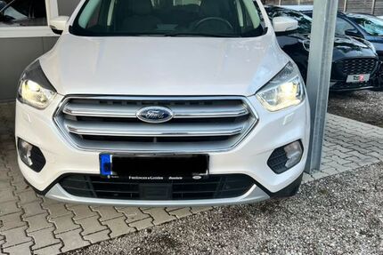 Ford Kuga 85.253 km 19.100 &euro; Feldafing 82340