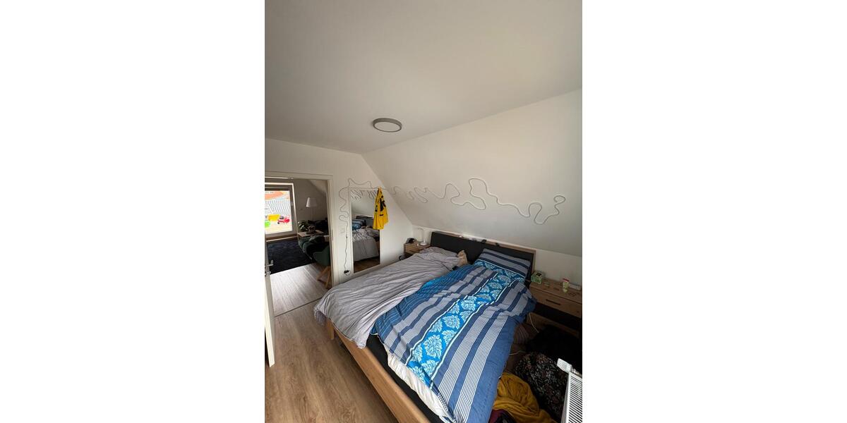 Dachgeschoßwohnung Adendorf - 3 Zimmer, 64 m&sup2;, 825&euro; | Angebot:25857206