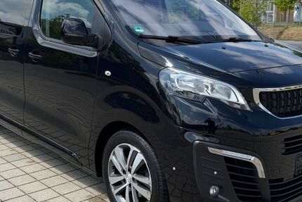Peugeot Traveller 149.956 km 15.990 &euro; München 81243