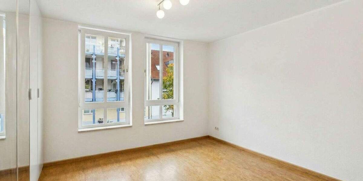 Etagenwohnung Hennigsdorf - 3 Zimmer, 74 m&sup2;, 300.000&euro; | Angebot:25784162