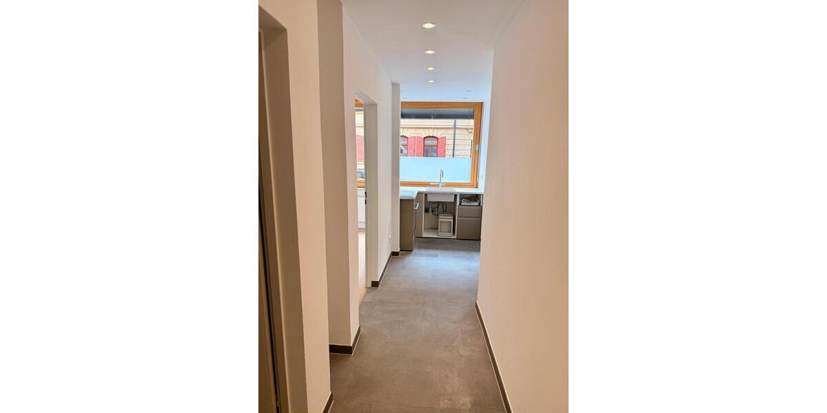 Erdgeschoßwohnung München Schwabing-Freimann - 1.5 Zimmer, 39 m&sup2;, 1.700&euro; | Angebot:26662106